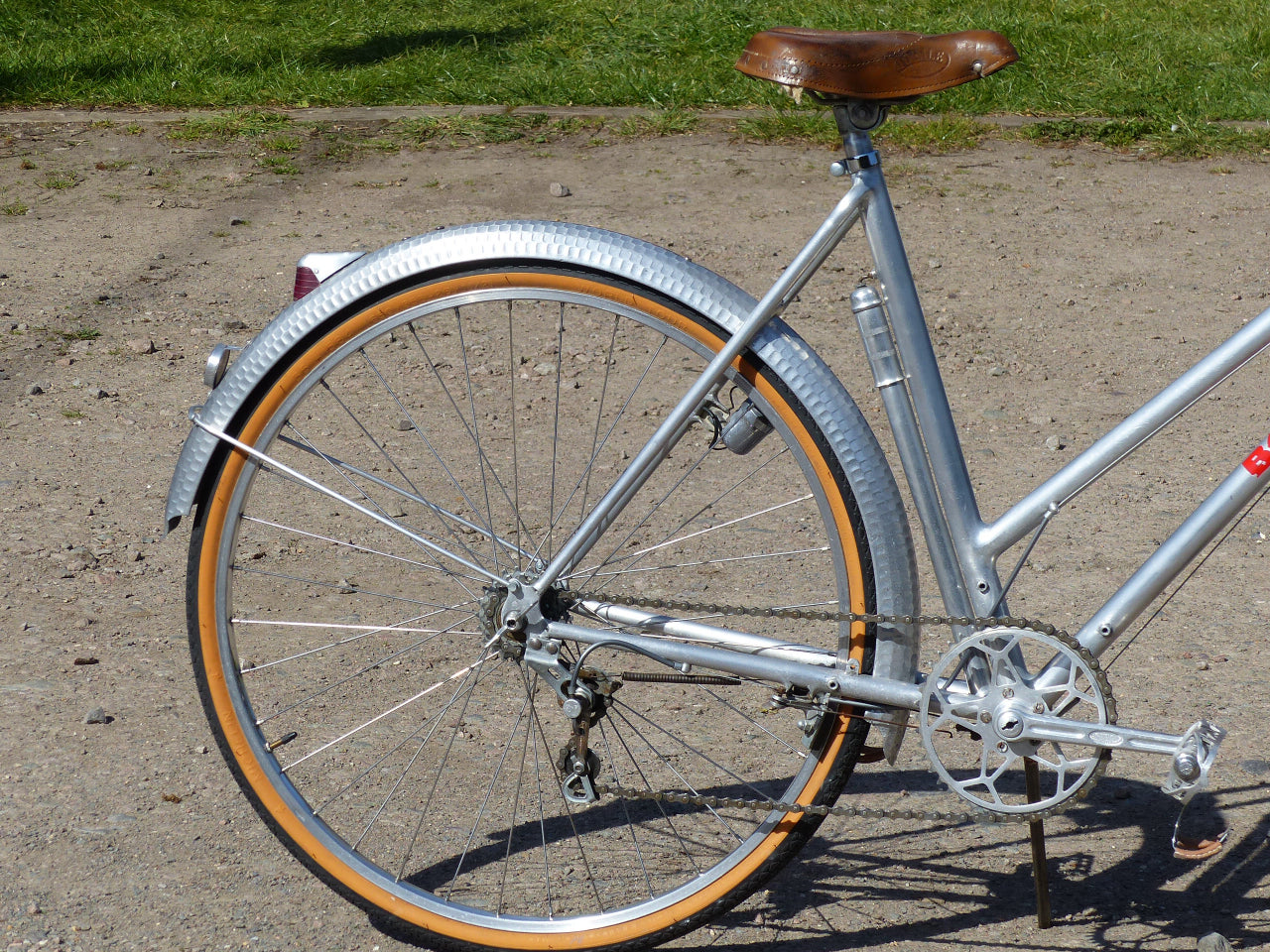 c.1942 Barra Ladies Aluminium French Bicycle.