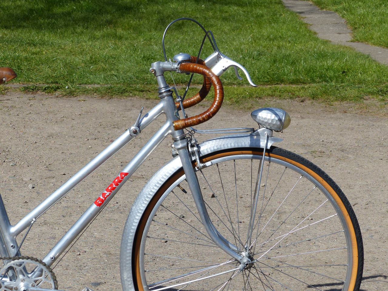 c.1942 Barra Ladies Aluminium French Bicycle.
